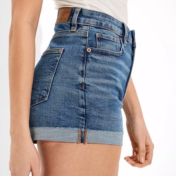 American Eagle AE Stretch Denim Mom Shorts Cut Off Cuff Medium Wash Women's 6 - Picture 2 of 15